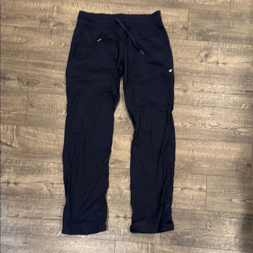 Lululemon Athletica Studio Pant - Picture 2 of 4